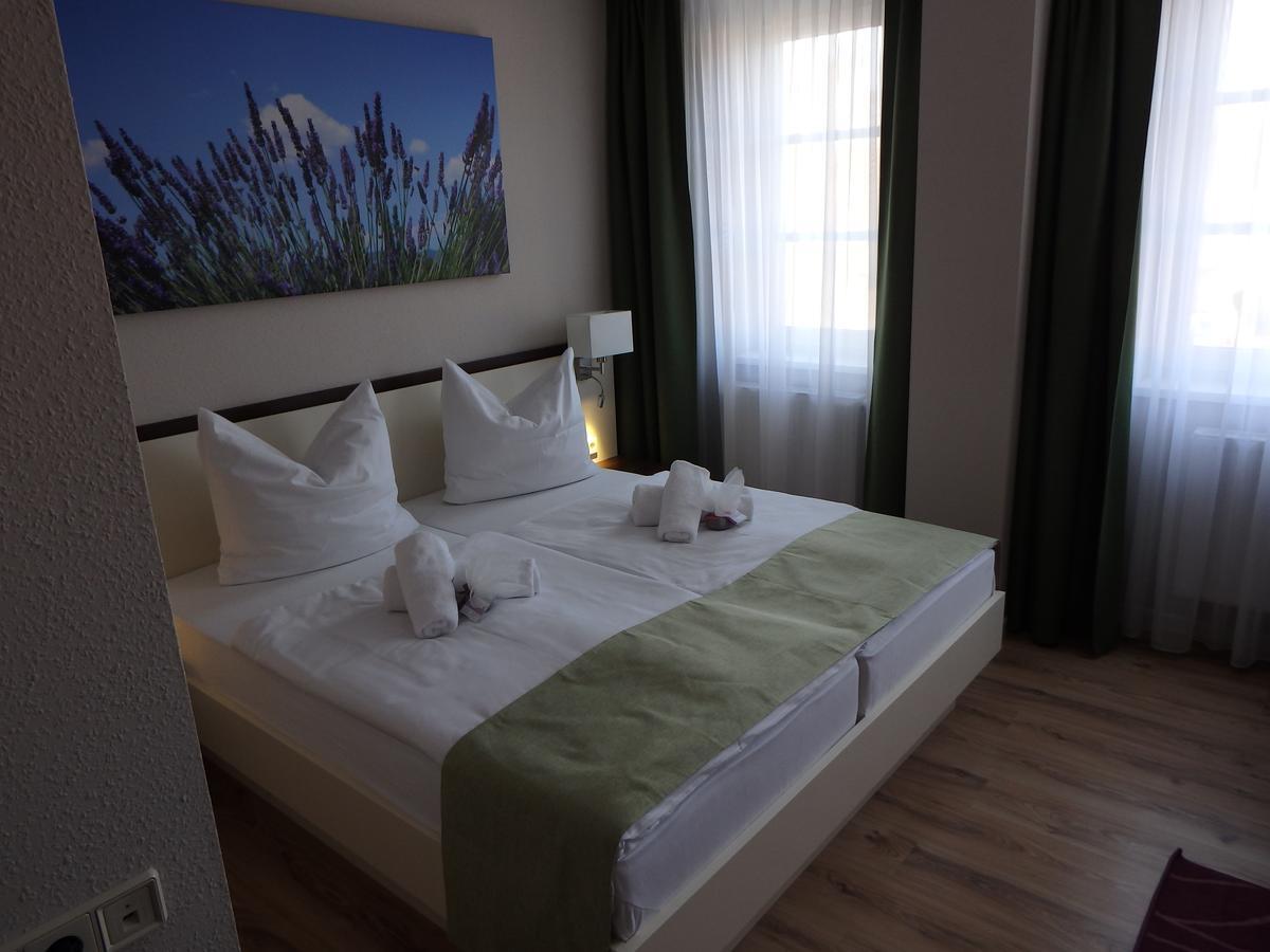 Garni Hotel Lavendelhof Науен Екстер'єр фото