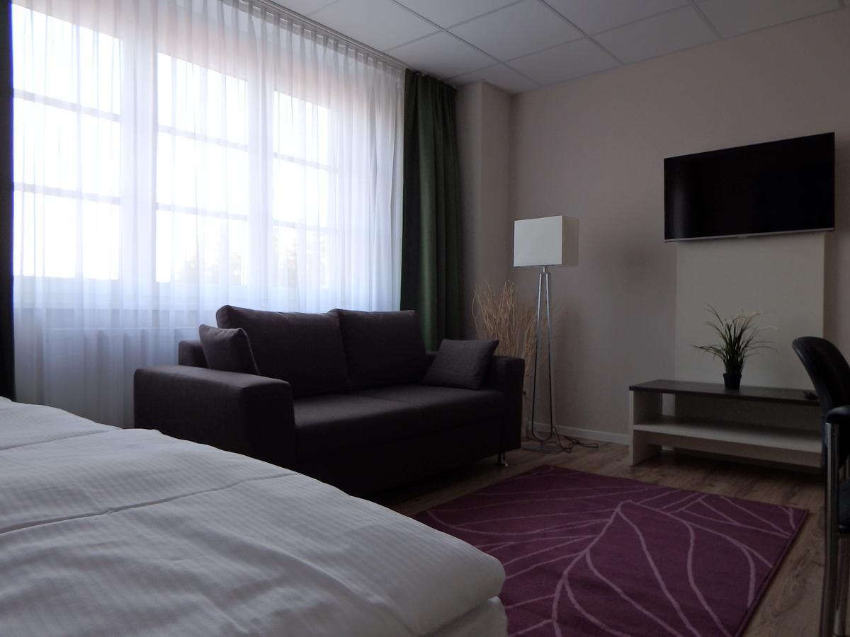 Garni Hotel Lavendelhof Науен Екстер'єр фото