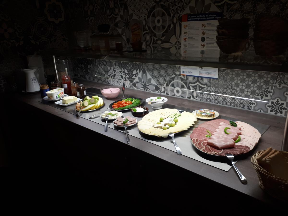 Garni Hotel Lavendelhof Науен Екстер'єр фото
